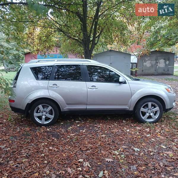 Внедорожник / Кроссовер Mitsubishi Outlander 2007 в Черкассах фото 10 Внедорожник / Кроссовер Mitsubishi Outlander 2007 в Черкассах