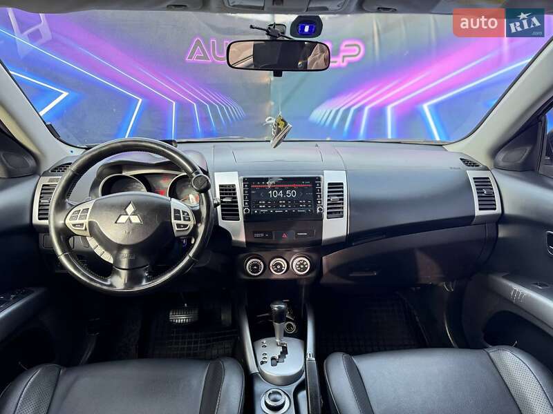 Внедорожник / Кроссовер Mitsubishi Outlander 2007 в Запорожье