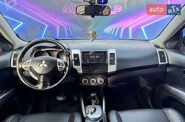 Внедорожник / Кроссовер Mitsubishi Outlander 2007 в 