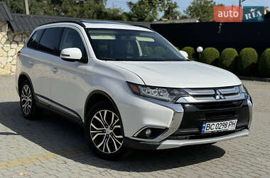 Позашляховик / Кросовер Mitsubishi Outlander 2015 в Львові
