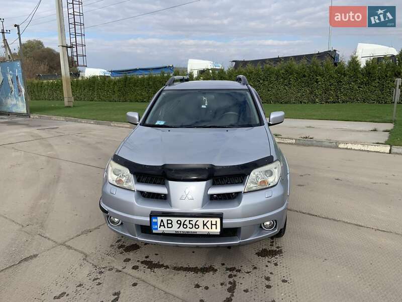 Позашляховик / Кросовер Mitsubishi Outlander 2006 в Вінниці