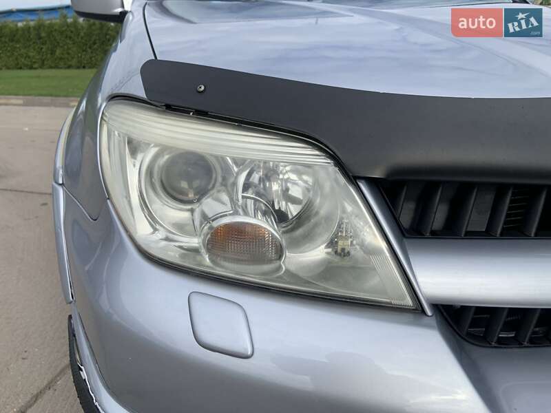 Позашляховик / Кросовер Mitsubishi Outlander 2006 в Вінниці
