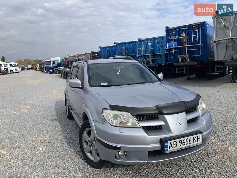 Mitsubishi Outlander 2006