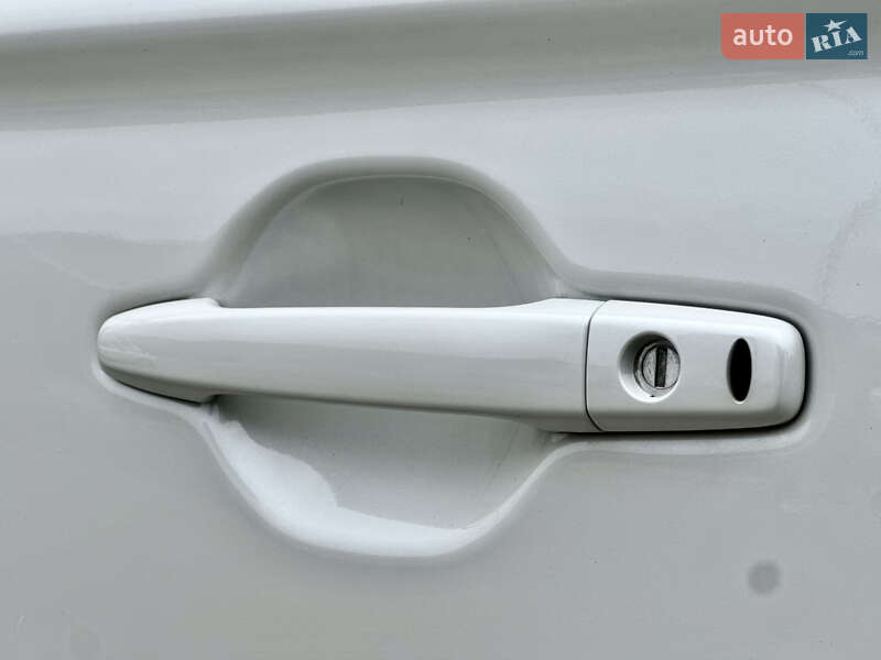 Позашляховик / Кросовер Mitsubishi Outlander 2021 в Києві фото 4 Позашляховик / Кросовер Mitsubishi Outlander 2021 в Києві
