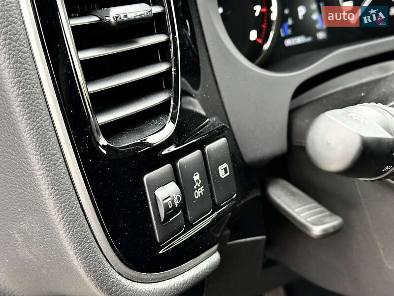 Позашляховик / Кросовер Mitsubishi Outlander 2021 в Києві фото 35 Позашляховик / Кросовер Mitsubishi Outlander 2021 в Києві