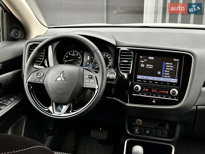 Позашляховик / Кросовер Mitsubishi Outlander 2021 в Києві фото 47 Позашляховик / Кросовер Mitsubishi Outlander 2021 в Києві