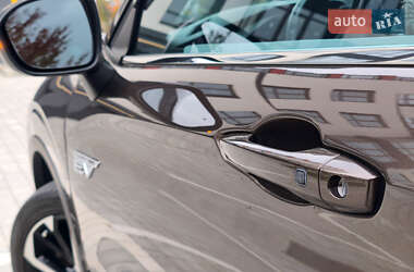 Внедорожник / Кроссовер Mitsubishi Outlander 2022 в 