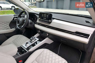 Внедорожник / Кроссовер Mitsubishi Outlander 2022 в 