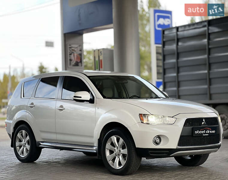 Mitsubishi Outlander 2010