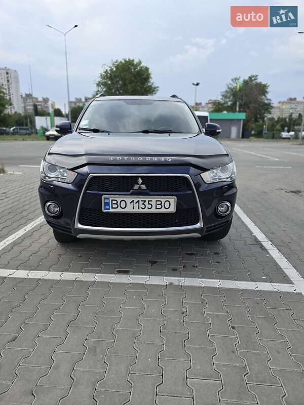 Внедорожник / Кроссовер Mitsubishi Outlander 2012 в Киеве фото Внедорожник / Кроссовер Mitsubishi Outlander 2012 в Киеве