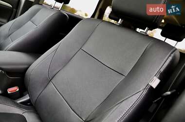 Внедорожник / Кроссовер Mitsubishi Outlander 2016 в 