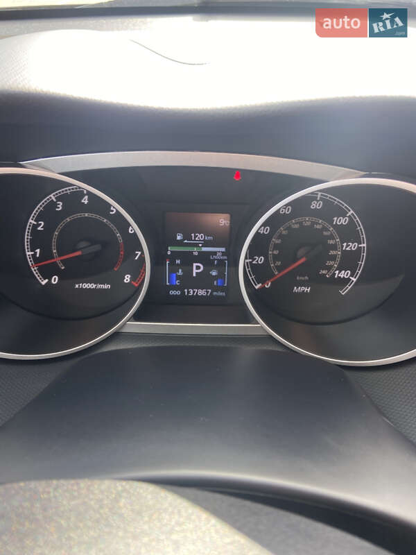 Внедорожник / Кроссовер Mitsubishi Outlander 2010 в Киеве фото 12 Внедорожник / Кроссовер Mitsubishi Outlander 2010 в Киеве