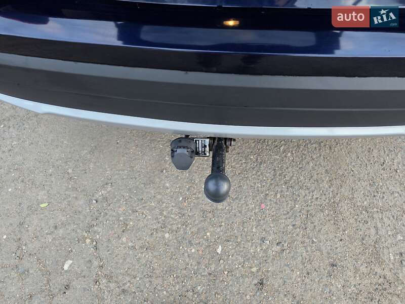 Внедорожник / Кроссовер Mitsubishi Outlander 2016 в Одессе