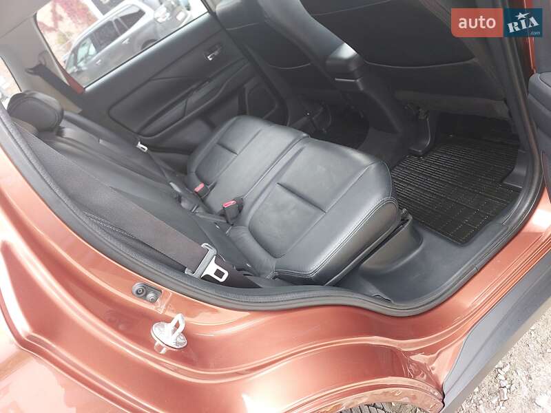 Позашляховик / Кросовер Mitsubishi Outlander 2013 в Рівному фото 22 Позашляховик / Кросовер Mitsubishi Outlander 2013 в Рівному