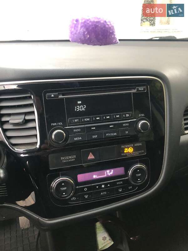 Внедорожник / Кроссовер Mitsubishi Outlander 2013 в Переяславе