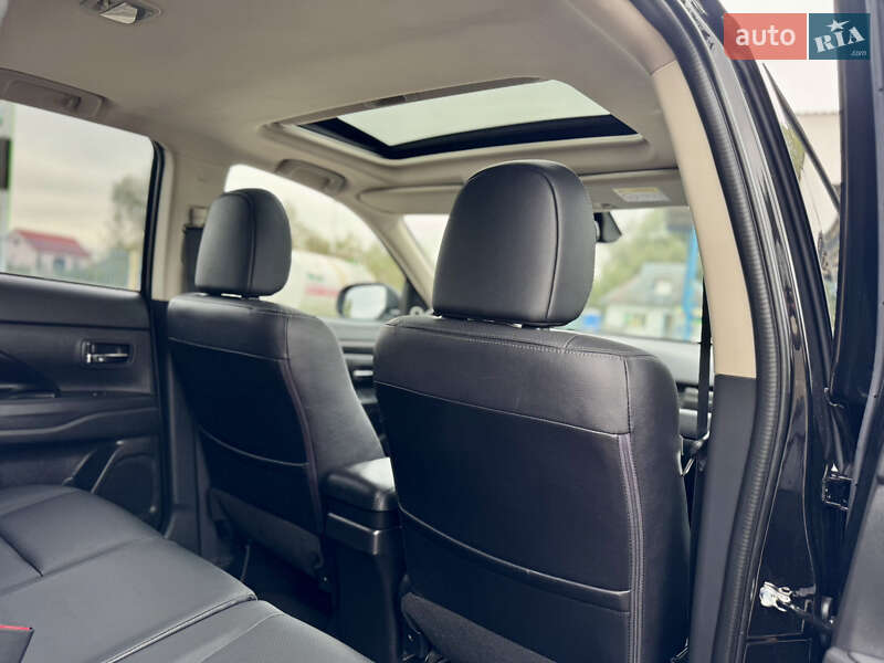 Внедорожник / Кроссовер Mitsubishi Outlander 2016 в Калуше фото 60 Внедорожник / Кроссовер Mitsubishi Outlander 2016 в Калуше