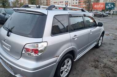 Внедорожник / Кроссовер Mitsubishi Outlander 2007 в 