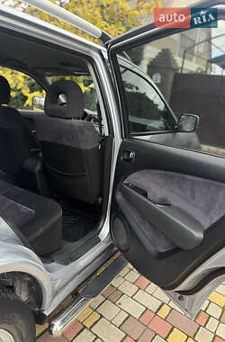 Внедорожник / Кроссовер Mitsubishi Outlander 2003 в  фото 14 Внедорожник / Кроссовер Mitsubishi Outlander 2003 в