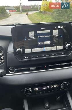 Позашляховик / Кросовер Mitsubishi Outlander 2021 в  фото 9 Позашляховик / Кросовер Mitsubishi Outlander 2021 в