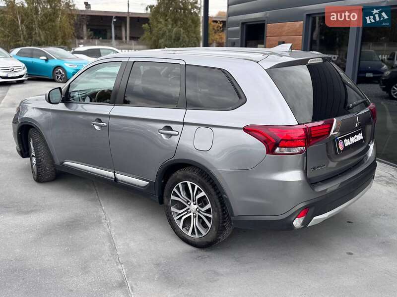 Внедорожник / Кроссовер Mitsubishi Outlander 2018 в Ровно фото 9 Внедорожник / Кроссовер Mitsubishi Outlander 2018 в Ровно