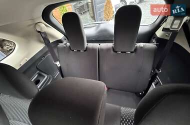 Позашляховик / Кросовер Mitsubishi Outlander 2018 в  фото 24 Позашляховик / Кросовер Mitsubishi Outlander 2018 в