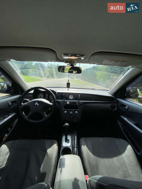Внедорожник / Кроссовер Mitsubishi Outlander 2007 в Львове