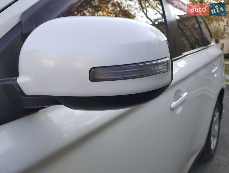 Внедорожник / Кроссовер Mitsubishi Outlander 2012 в Николаеве фото 18 Внедорожник / Кроссовер Mitsubishi Outlander 2012 в Николаеве