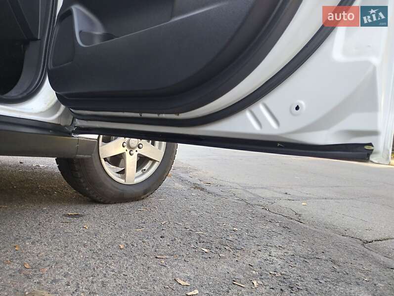 Внедорожник / Кроссовер Mitsubishi Outlander 2012 в Николаеве фото 28 Внедорожник / Кроссовер Mitsubishi Outlander 2012 в Николаеве