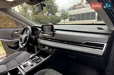 Внедорожник / Кроссовер Mitsubishi Outlander 2024 в 