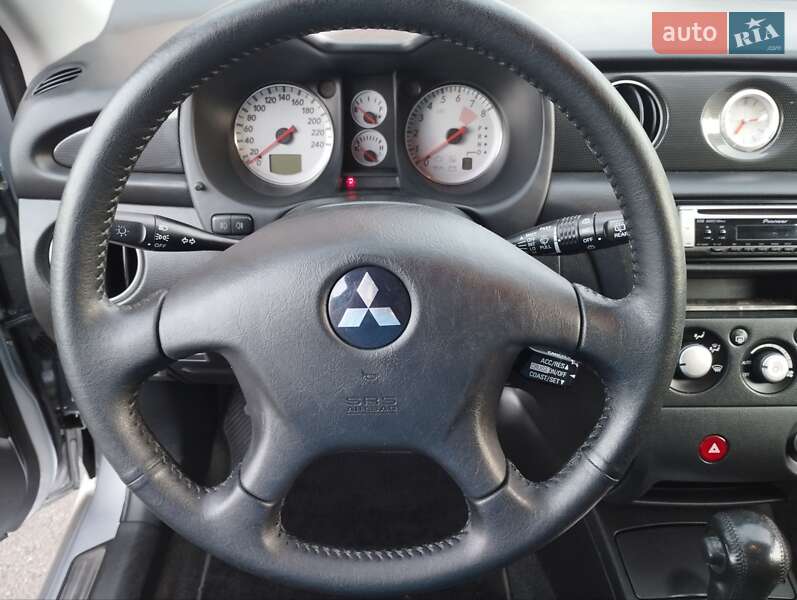 Позашляховик / Кросовер Mitsubishi Outlander 2006 в Харкові