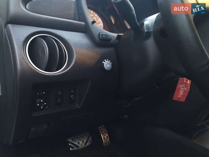 Позашляховик / Кросовер Mitsubishi Outlander 2006 в Харкові