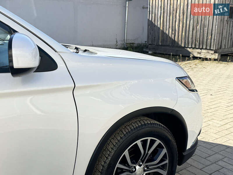 Внедорожник / Кроссовер Mitsubishi Outlander 2016 в Ковеле фото 35 Внедорожник / Кроссовер Mitsubishi Outlander 2016 в Ковеле