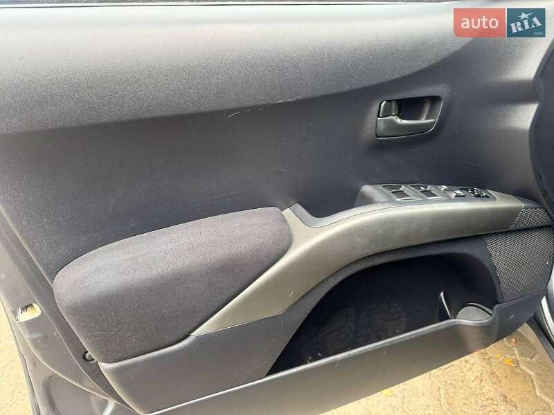 Позашляховик / Кросовер Mitsubishi Outlander 2008 в Охтирці