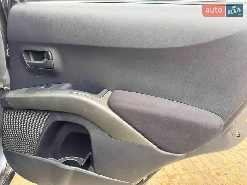 Позашляховик / Кросовер Mitsubishi Outlander 2008 в Охтирці