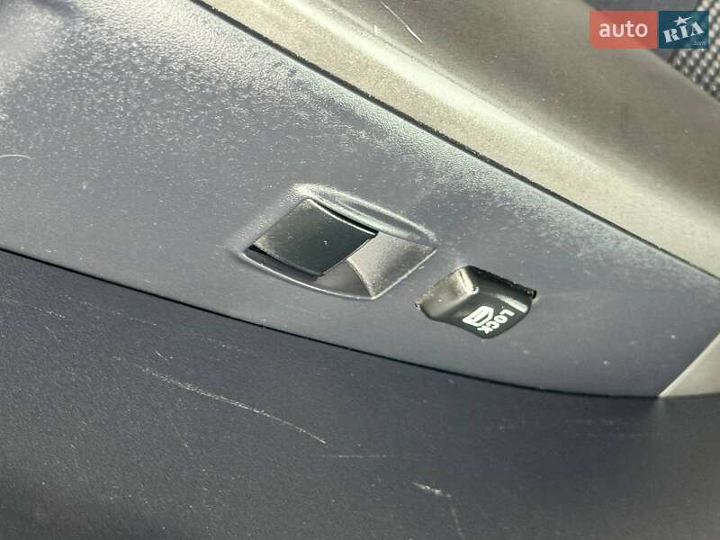 Позашляховик / Кросовер Mitsubishi Outlander 2008 в Охтирці