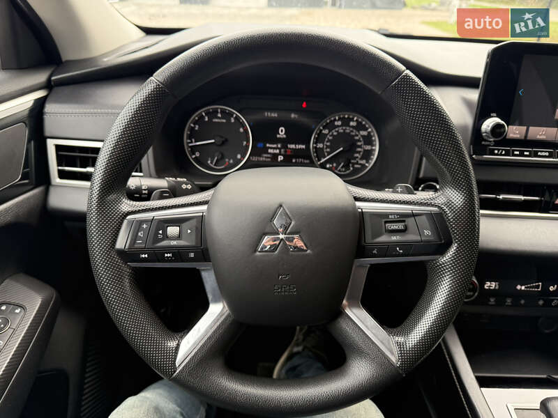 Внедорожник / Кроссовер Mitsubishi Outlander 2021 в Броварах фото 46 Внедорожник / Кроссовер Mitsubishi Outlander 2021 в Броварах