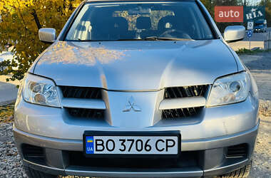 Позашляховик / Кросовер Mitsubishi Outlander 2006 в  фото 21 Позашляховик / Кросовер Mitsubishi Outlander 2006 в