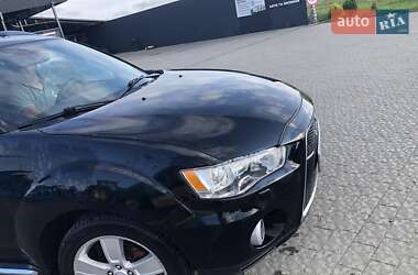 Позашляховик / Кросовер Mitsubishi Outlander 2009 в 