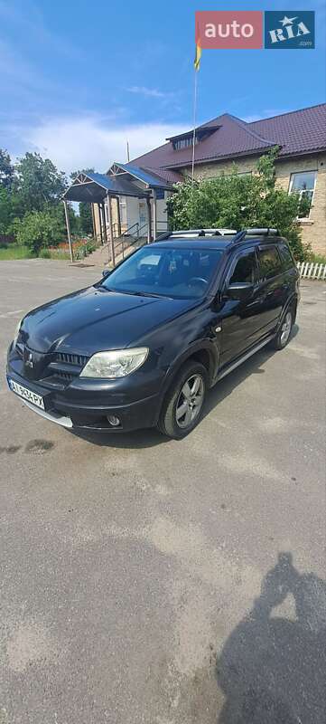 Внедорожник / Кроссовер Mitsubishi Outlander 2007 в Ирпене