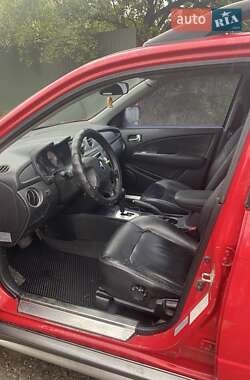 Позашляховик / Кросовер Mitsubishi Outlander 2006 в  фото 2 Позашляховик / Кросовер Mitsubishi Outlander 2006 в