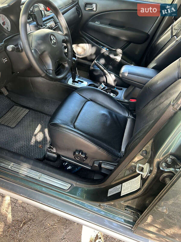 Внедорожник / Кроссовер Mitsubishi Outlander 2006 в Киеве фото 22 Внедорожник / Кроссовер Mitsubishi Outlander 2006 в Киеве