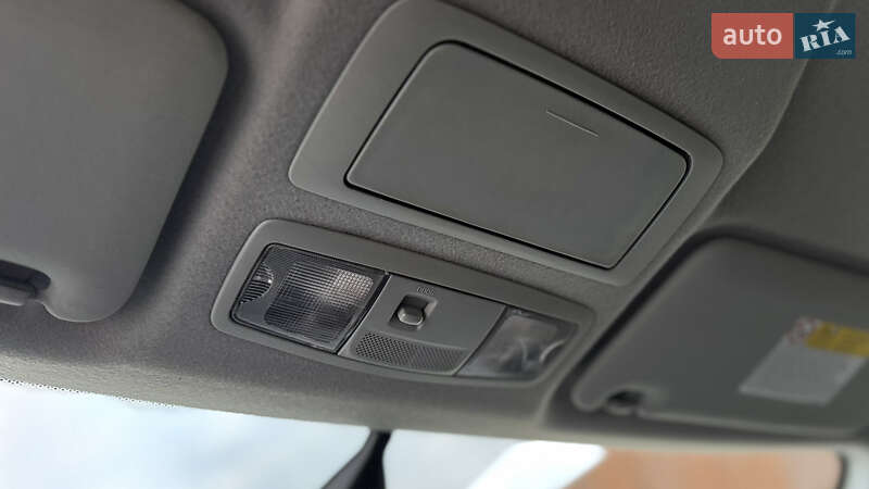 Внедорожник / Кроссовер Mitsubishi Outlander 2011 в Ровно