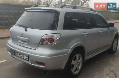 Внедорожник / Кроссовер Mitsubishi Outlander 2007 в 