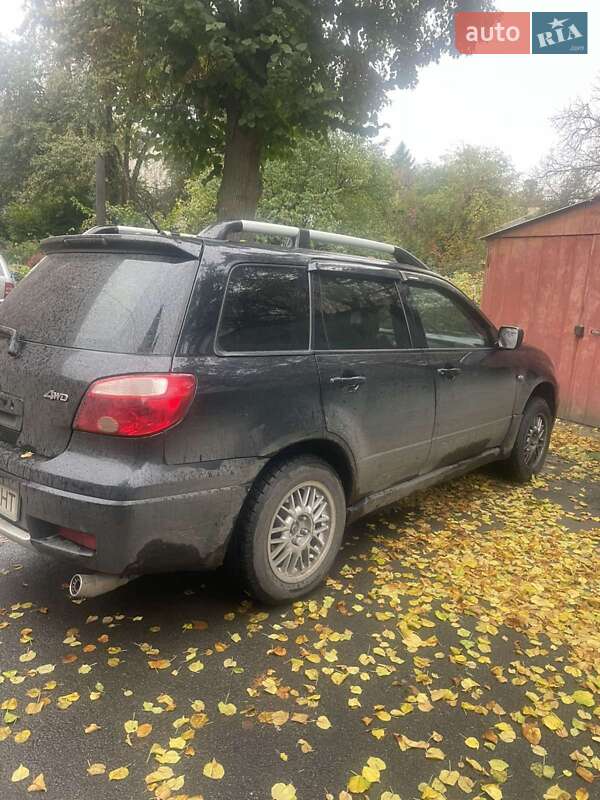 Внедорожник / Кроссовер Mitsubishi Outlander 2007 в 