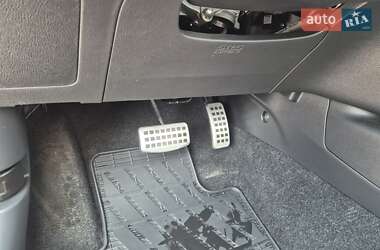 Внедорожник / Кроссовер Mitsubishi Outlander 2022 в 