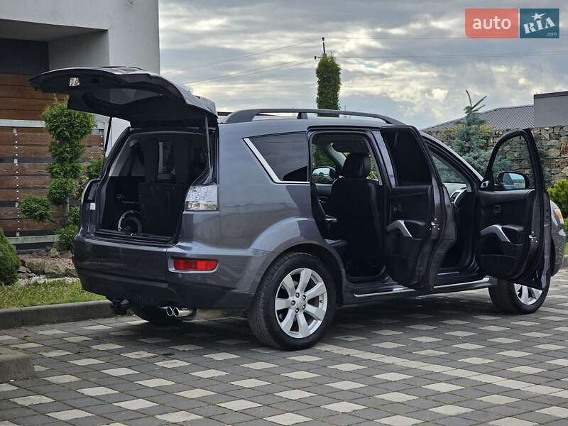 Позашляховик / Кросовер Mitsubishi Outlander 2011 в Стрию фото 48 Позашляховик / Кросовер Mitsubishi Outlander 2011 в Стрию