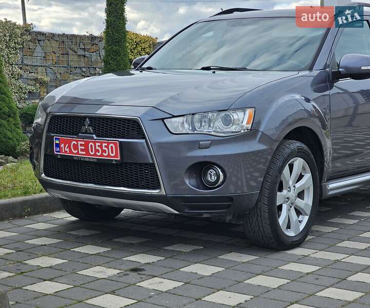Позашляховик / Кросовер Mitsubishi Outlander 2011 в Стрию фото 57 Позашляховик / Кросовер Mitsubishi Outlander 2011 в Стрию