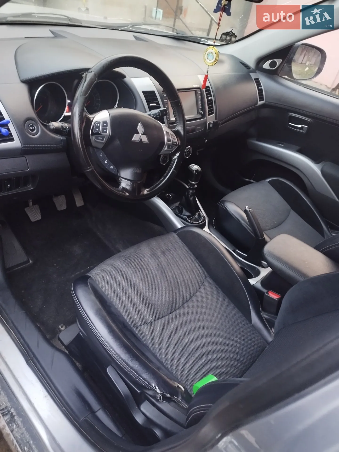 2011 Mitsubishi Outlander - мініатюра 2