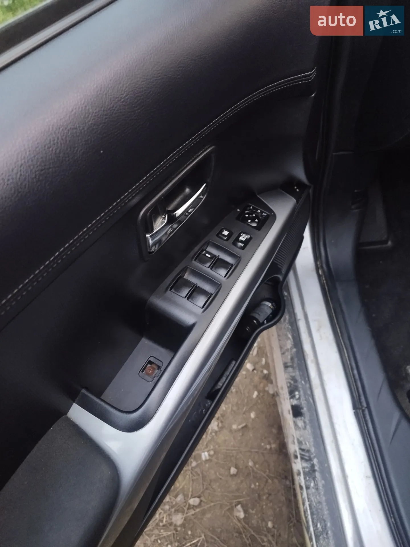 2011 Mitsubishi Outlander - мініатюра 7