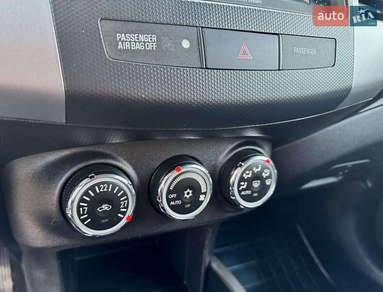 Внедорожник / Кроссовер Mitsubishi Outlander 2012 в Полтаве фото 22 Внедорожник / Кроссовер Mitsubishi Outlander 2012 в Полтаве